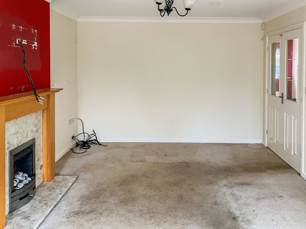 Longcliffe Close, South Yorkshire, S72 8WJ - Online Auctions