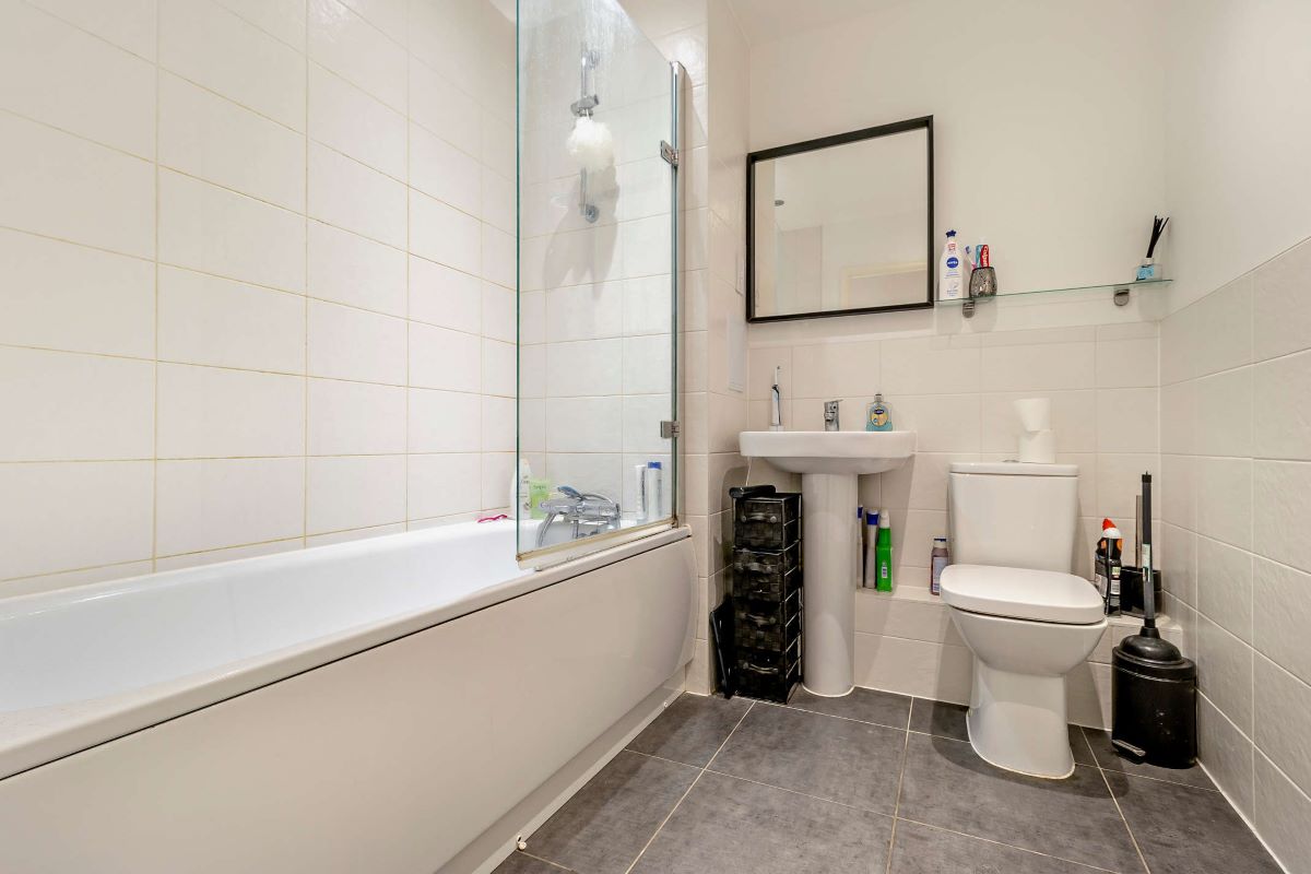 Flat 7 Hayworth House, Todd Close, Borehamwood, WD6 1AB