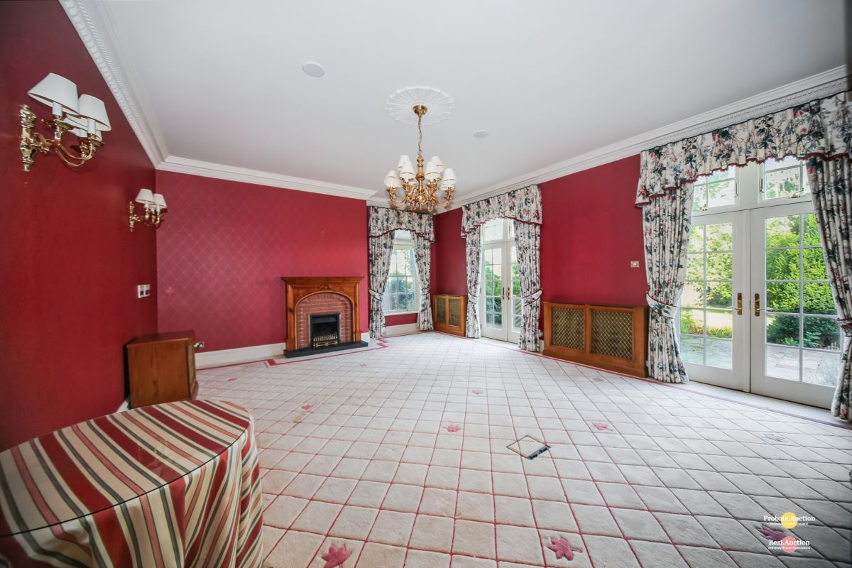 Image 11 of 25