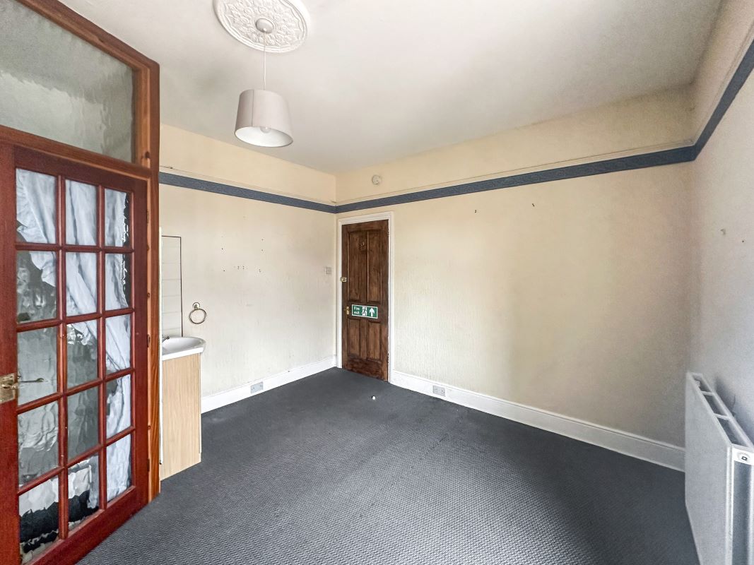 Image 11 of 16