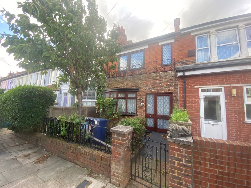 63 Manor Park Road, East Finchley, London, N2 0SN