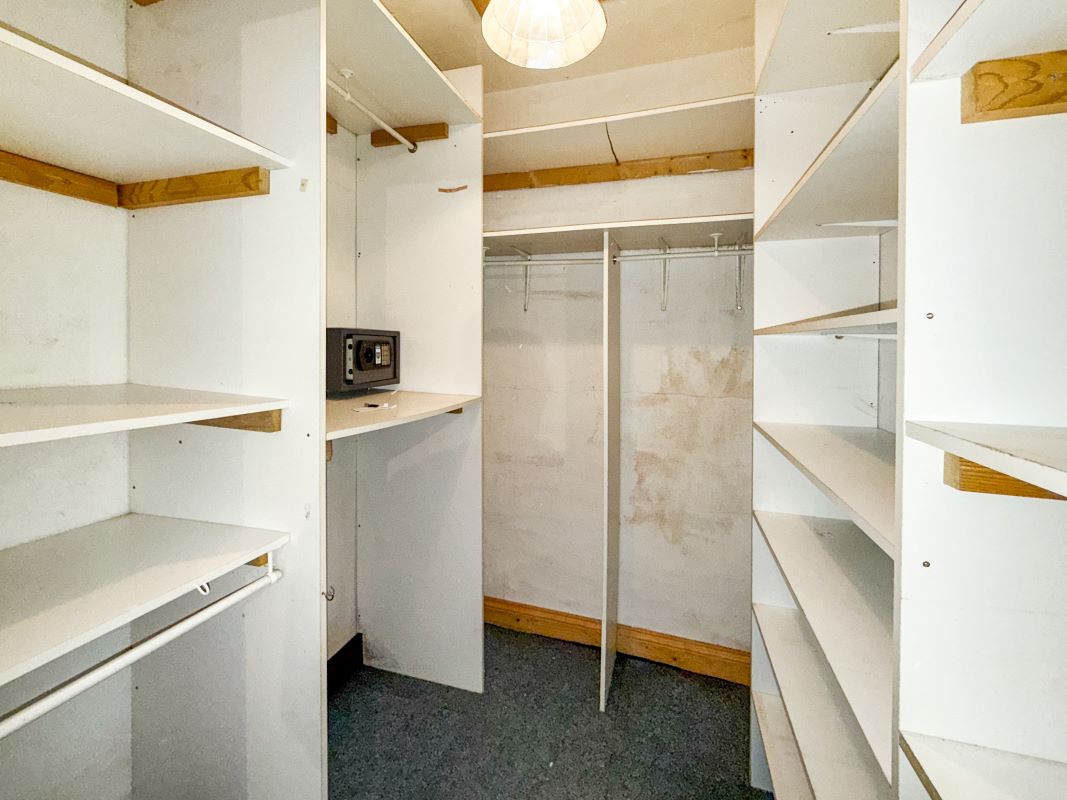 Betts Cottage, Old Mill Road, Torquay, Devon, TQ2 6HT