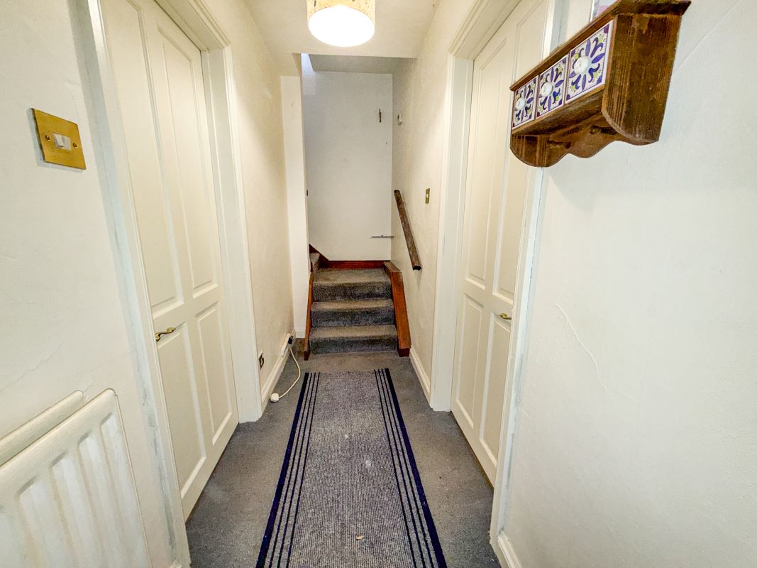 Betts Cottage, Old Mill Road, Torquay, Devon, TQ2 6HT