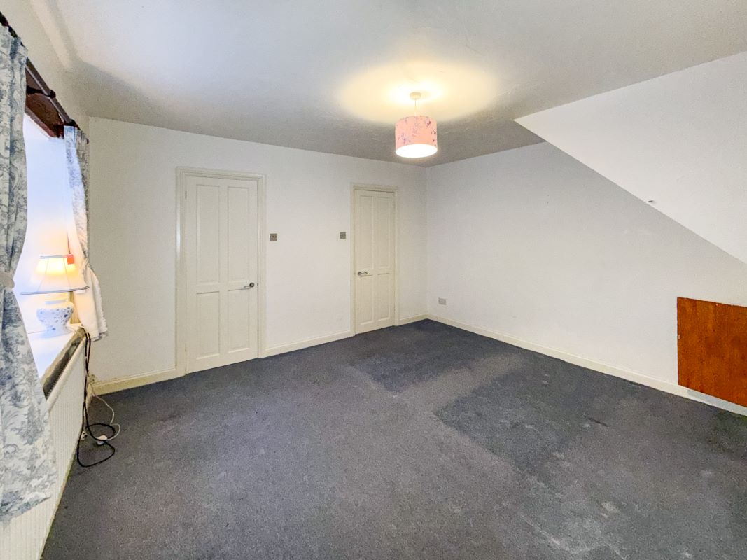 Betts Cottage, Old Mill Road, Torquay, Devon, TQ2 6HT