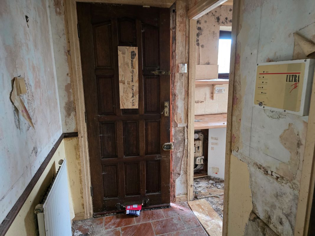 Image 6 of 10