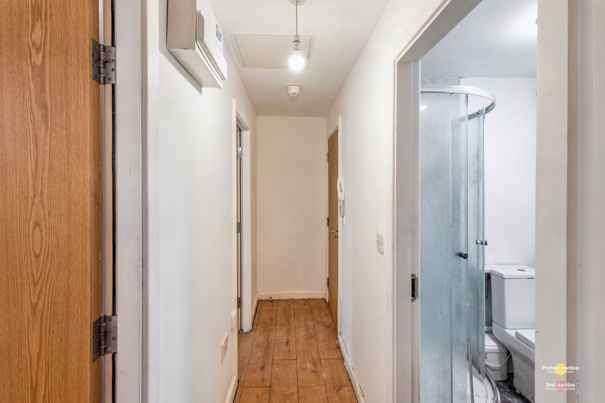 Flat 1, 130 Sunbridge Road, Bradford, Bradford, BD1 2PF