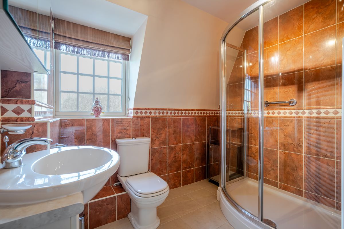 The Dell, 2 Bishopsgate Road, Englefield Green, Egham, Surrey, TW20 0XP