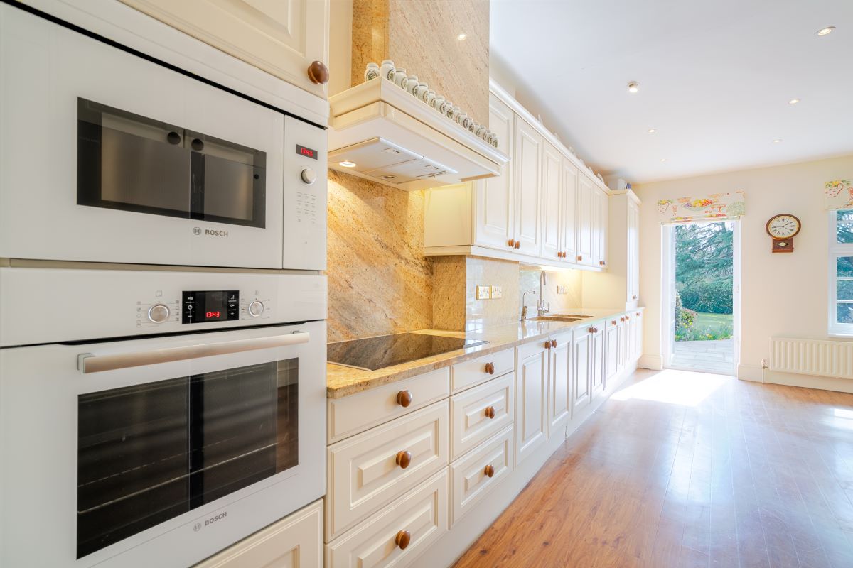 The Dell, 2 Bishopsgate Road, Englefield Green, Egham, Surrey, TW20 0XP