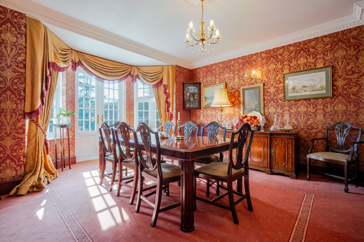 The Dell, 2 Bishopsgate Road, Englefield Green, Egham, Surrey, TW20 0XP