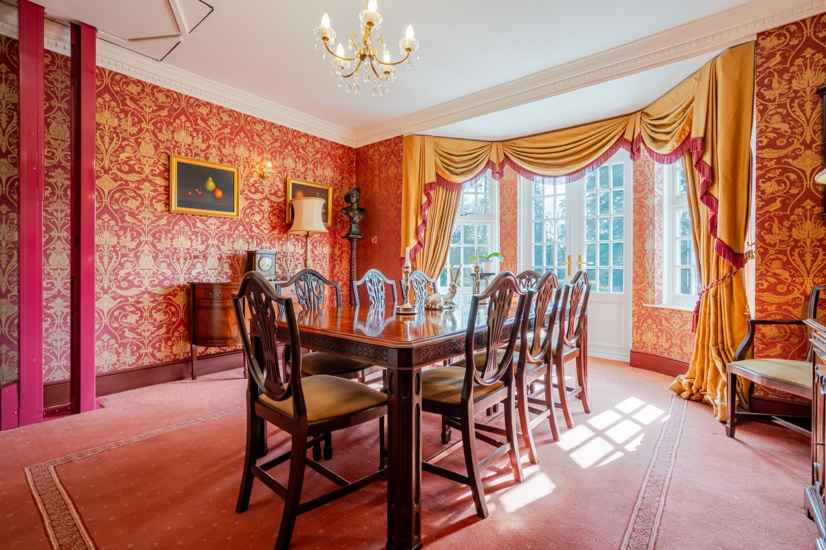 The Dell, 2 Bishopsgate Road, Englefield Green, Egham, Surrey, TW20 0XP