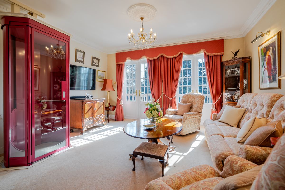 The Dell, 2 Bishopsgate Road, Englefield Green, Egham, Surrey, TW20 0XP