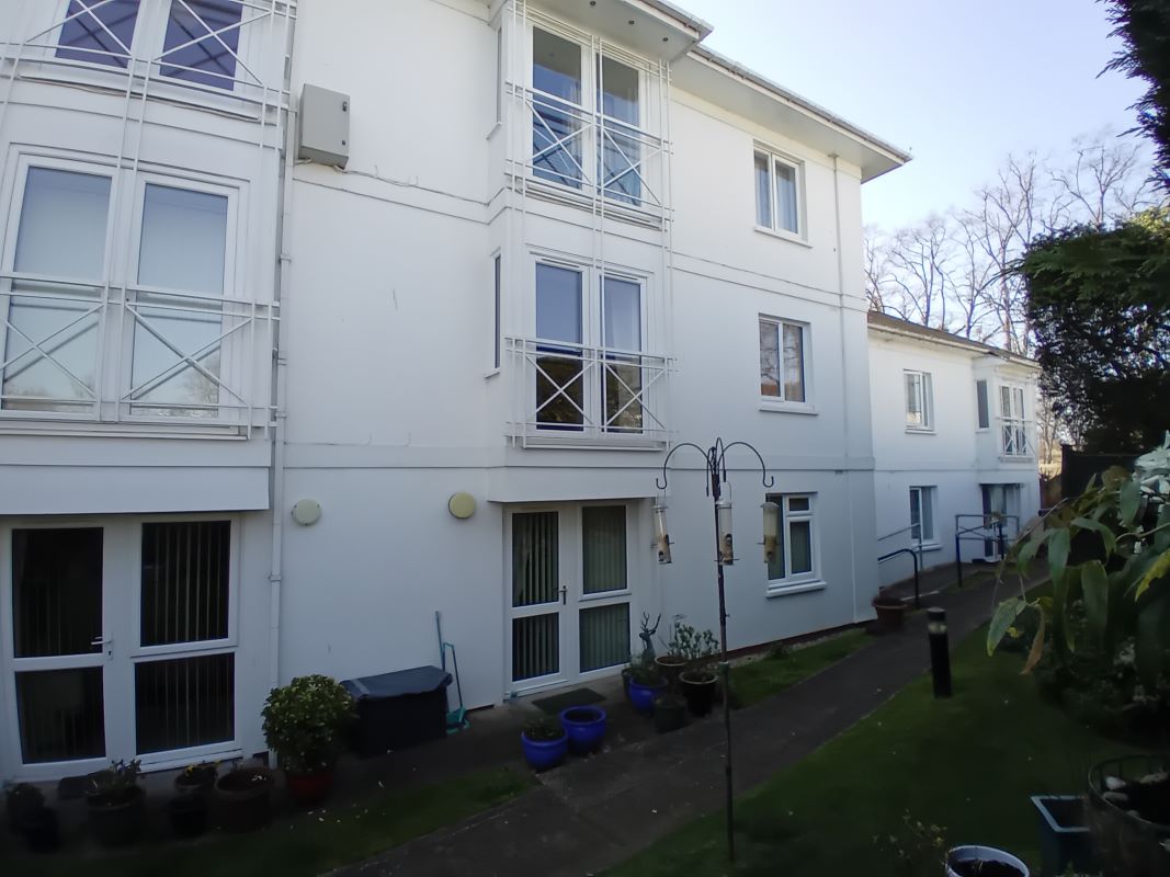 Flat 12 Regency Gardens, Sandford Road, Cheltenham, Gloucestershire, GL53 7AJ