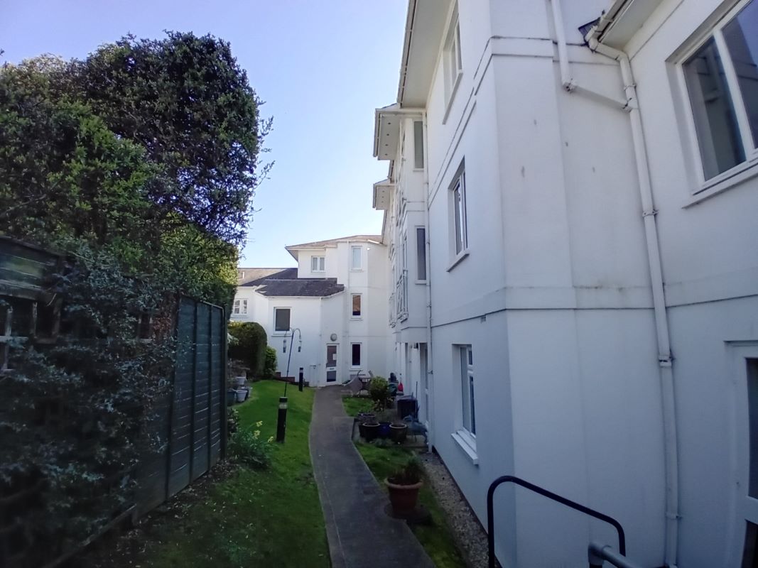 Flat 12 Regency Gardens, Sandford Road, Cheltenham, Gloucestershire, GL53 7AJ