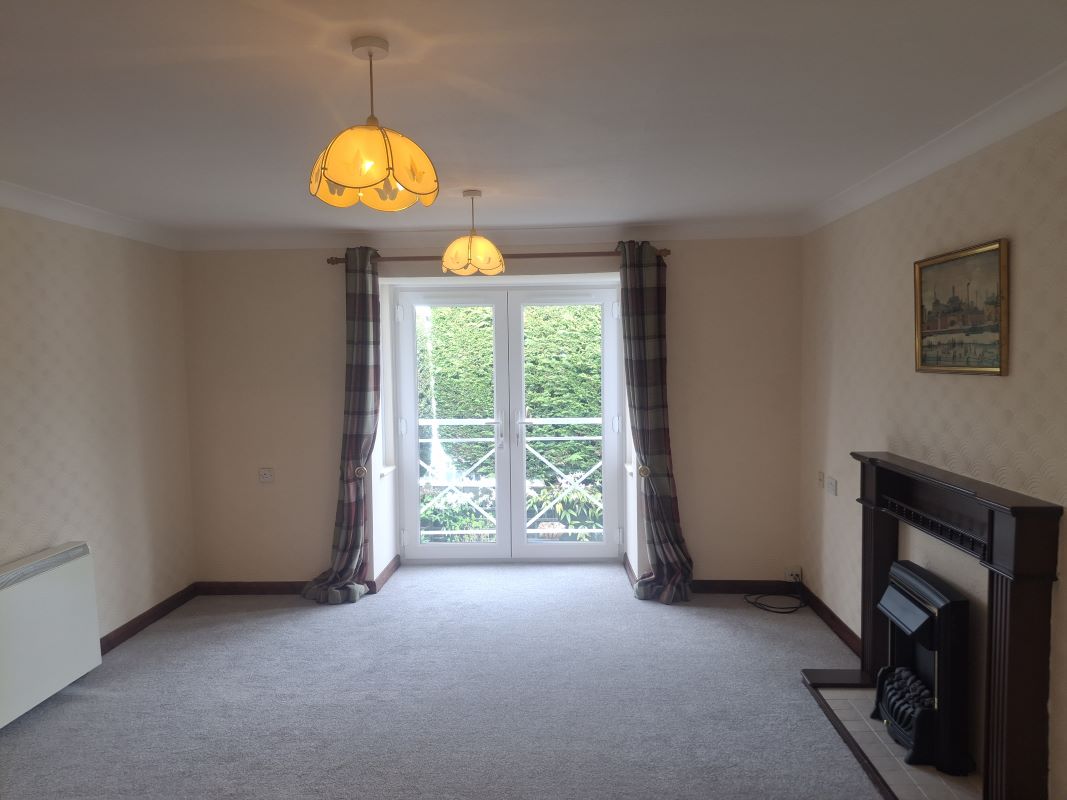 Flat 12 Regency Gardens, Sandford Road, Cheltenham, Gloucestershire, GL53 7AJ