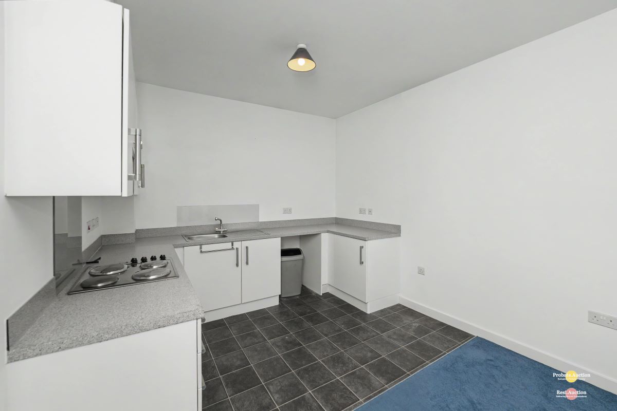 Image 4 of 9