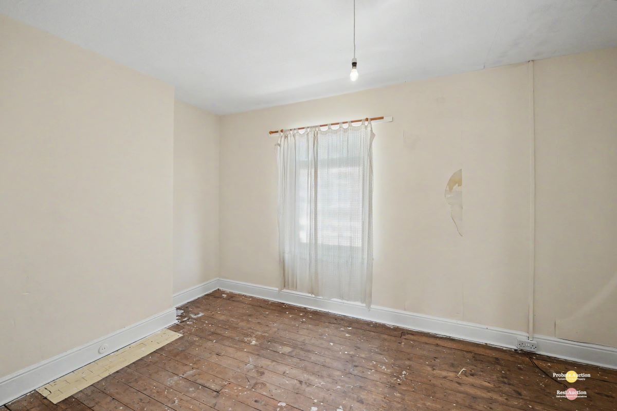 Image 9 of 14