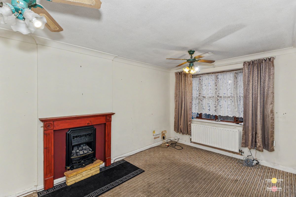 Image 6 of 18