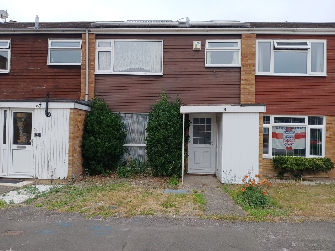 8 Chilcourt, Royston SG8 9DD