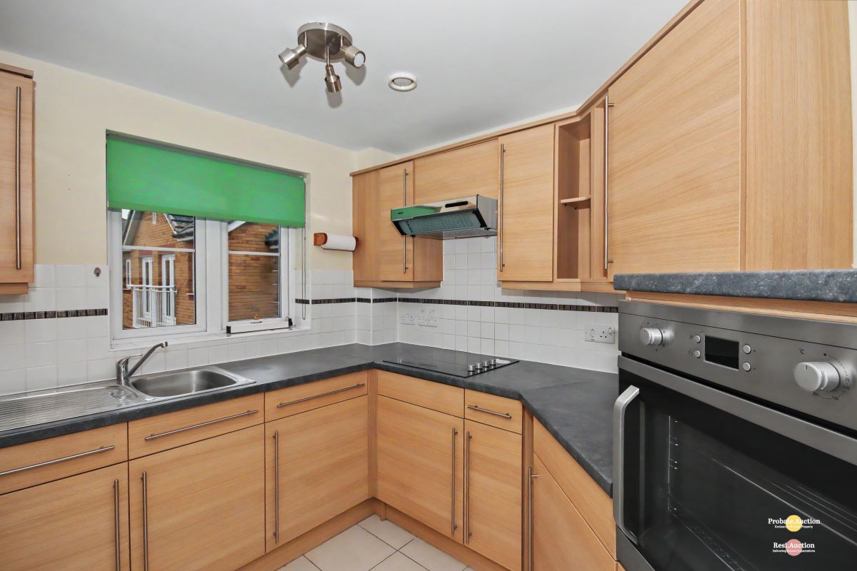 Image 3 of 9