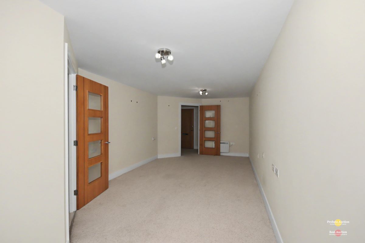 Image 4 of 9