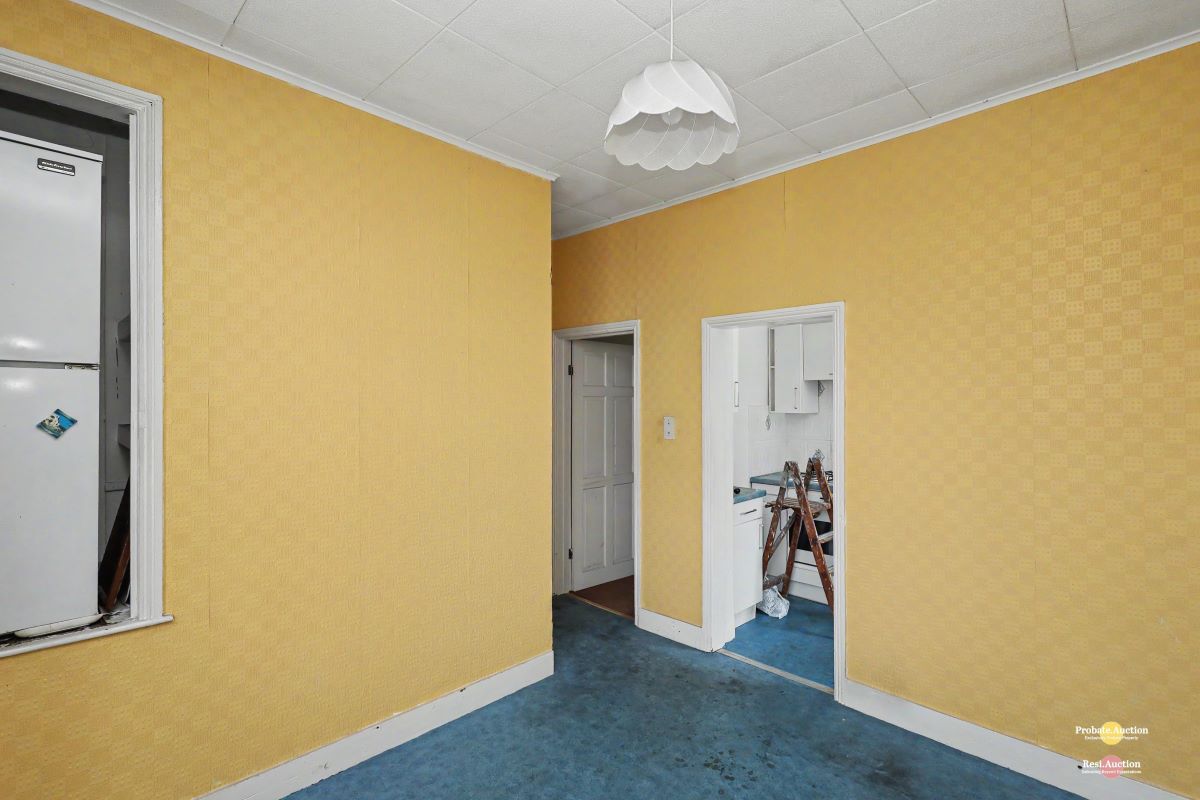 Image 8 of 20