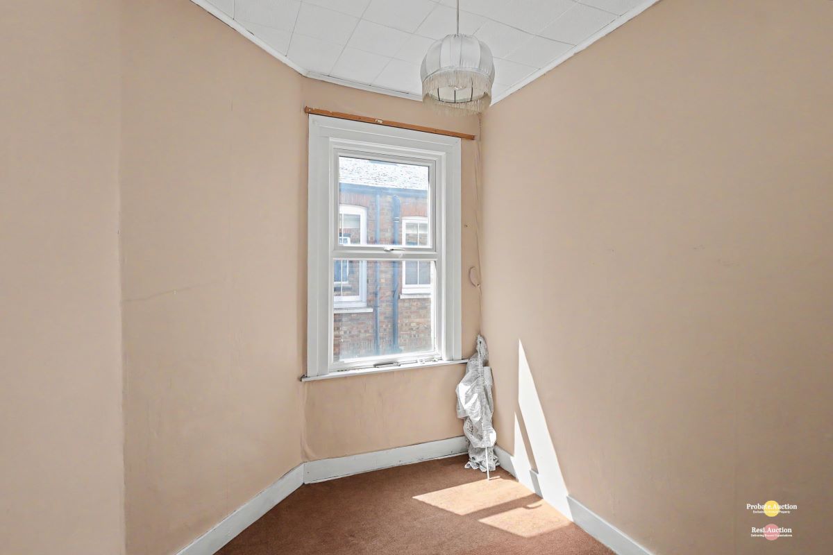 Image 5 of 20