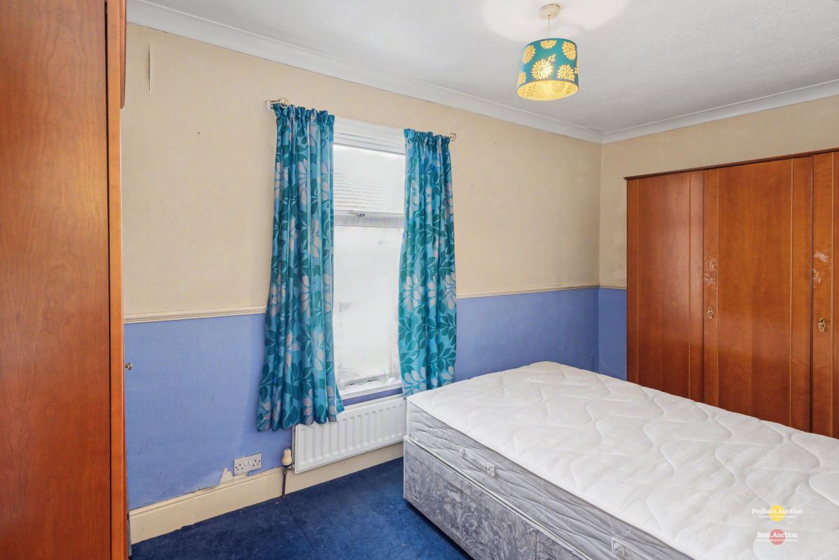 Image 14 of 19