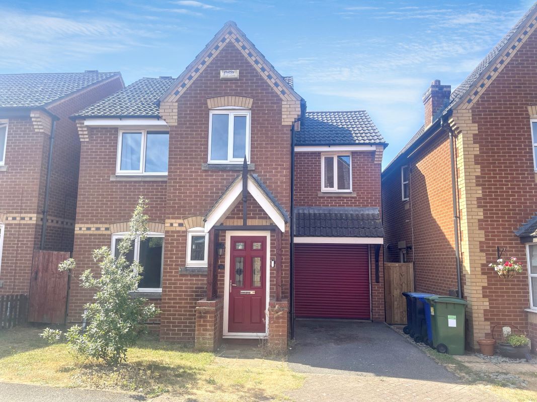 38 Hanover Drive, Brackley, Northamptonshire, NN13 6JS