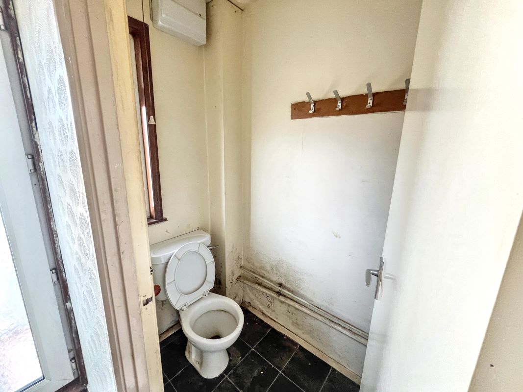 Image 6 of 10