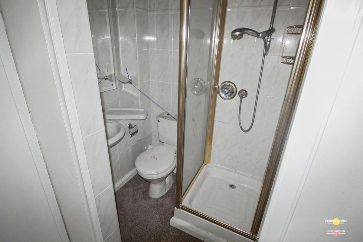 Image 11 of 11