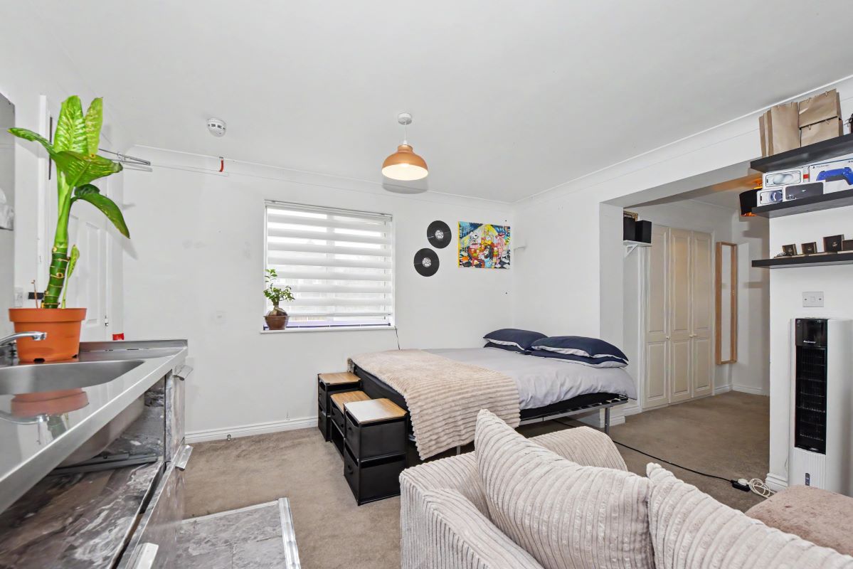 Lot Image