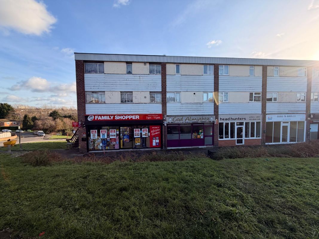 94 Alfriston Gardens, Southampton, Hampshire, SO19 8FU