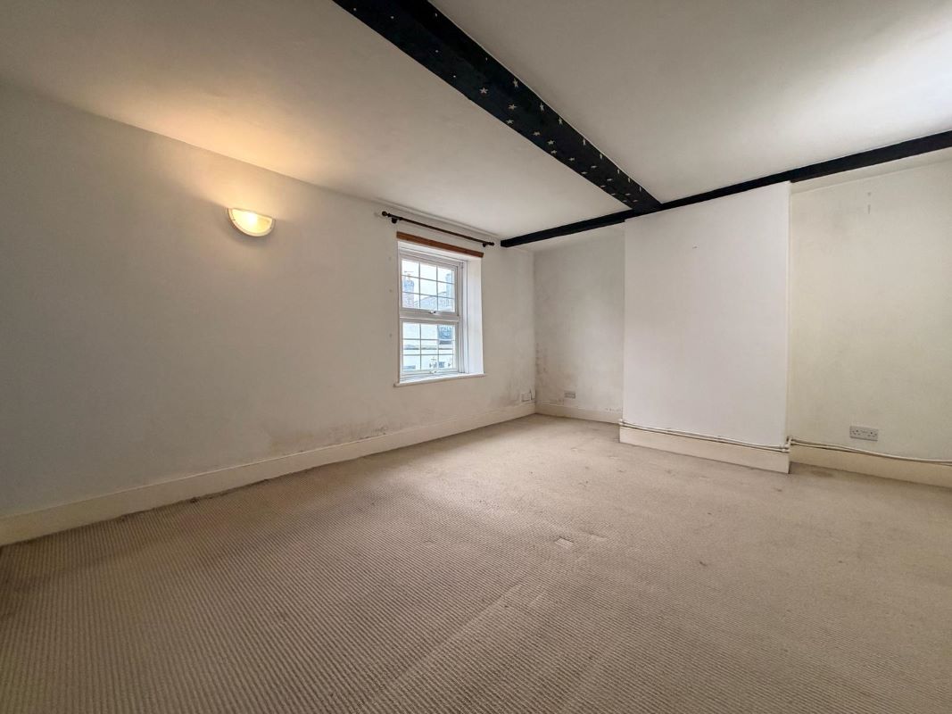 2 Broomhill Road, Orpington, Kent, BR6 0EW