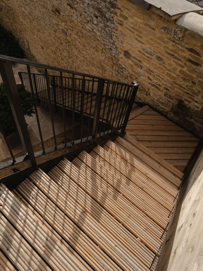The Vaults At Stow, The Square, Stow on the Wold, Cheltenham, Gloucestershire, GL54 1AF