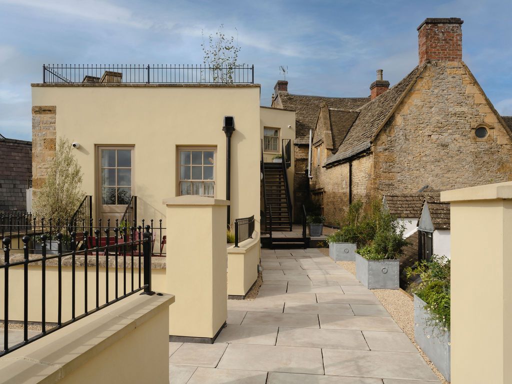 The Vaults At Stow, The Square, Stow on the Wold, Cheltenham, Gloucestershire, GL54 1AF