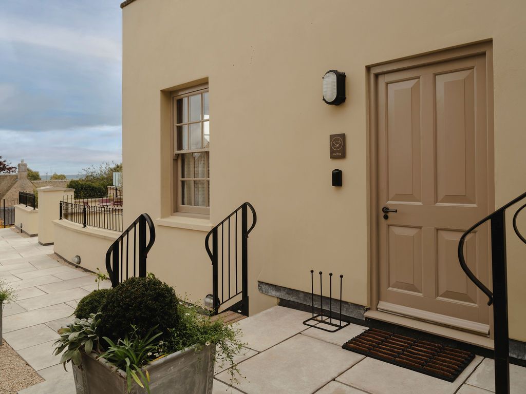 The Vaults At Stow, The Square, Stow on the Wold, Cheltenham, Gloucestershire, GL54 1AF