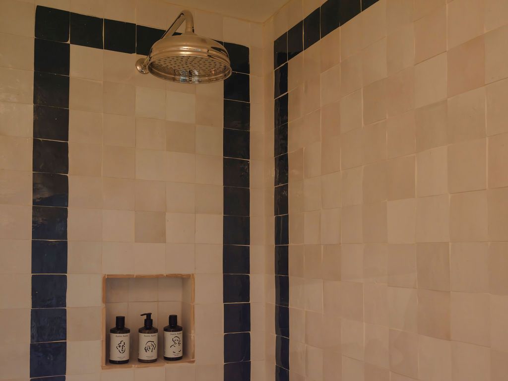 The Vaults At Stow, The Square, Stow on the Wold, Cheltenham, Gloucestershire, GL54 1AF
