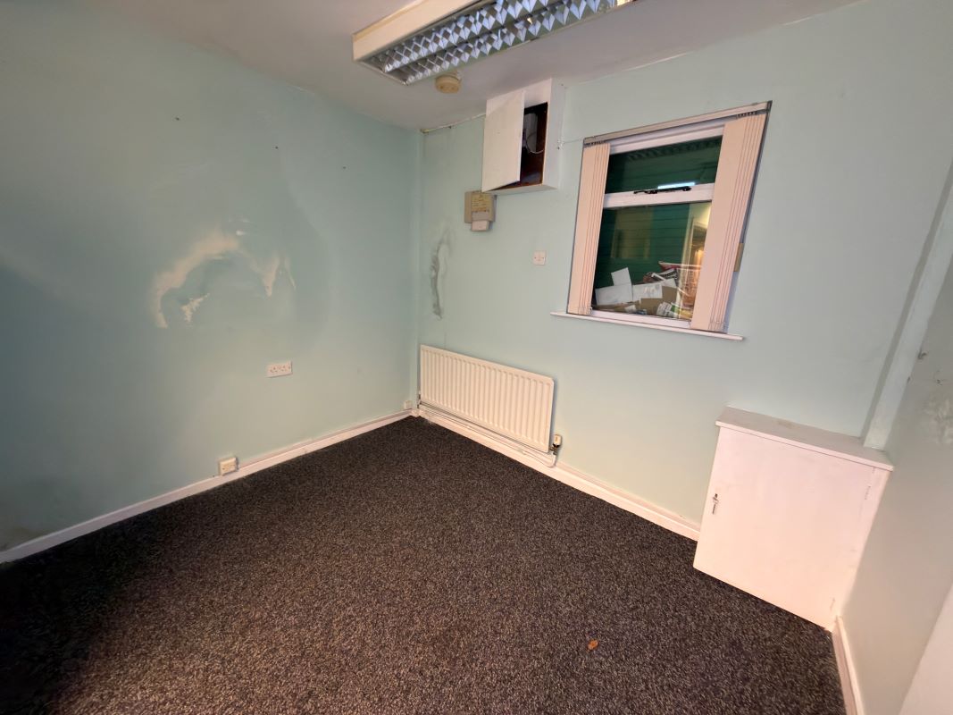 627 Shore Road, Newtownabbey, County Antrim, BT37 0ST