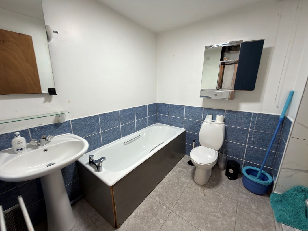 Apt 1, 4-6 Lower Windsor Avenue, Belfast, County Antrim, BT9 7DW