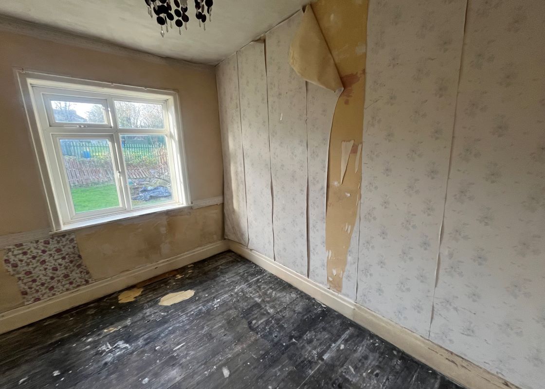 62 Newsome Road, Huddersfield, West Yorkshire, HD4 6NQ