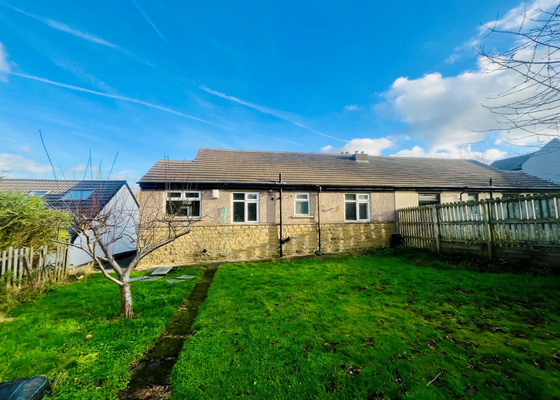 62 Newsome Road, Huddersfield, West Yorkshire, HD4 6NQ