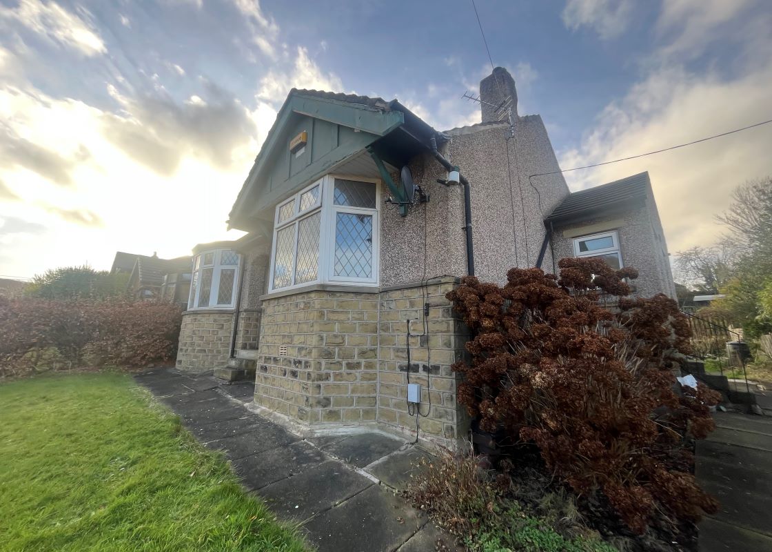 62 Newsome Road, Huddersfield, West Yorkshire, HD4 6NQ