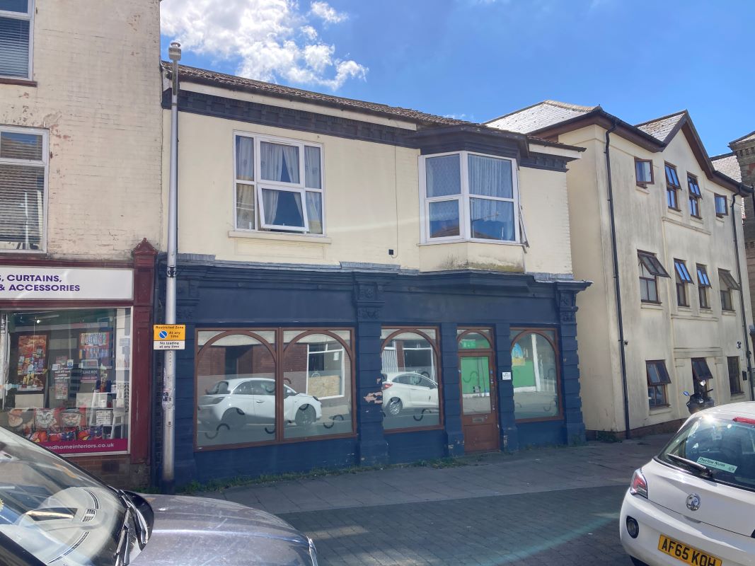 178 London Road North, Lowestoft, Suffolk, NR32 1HB