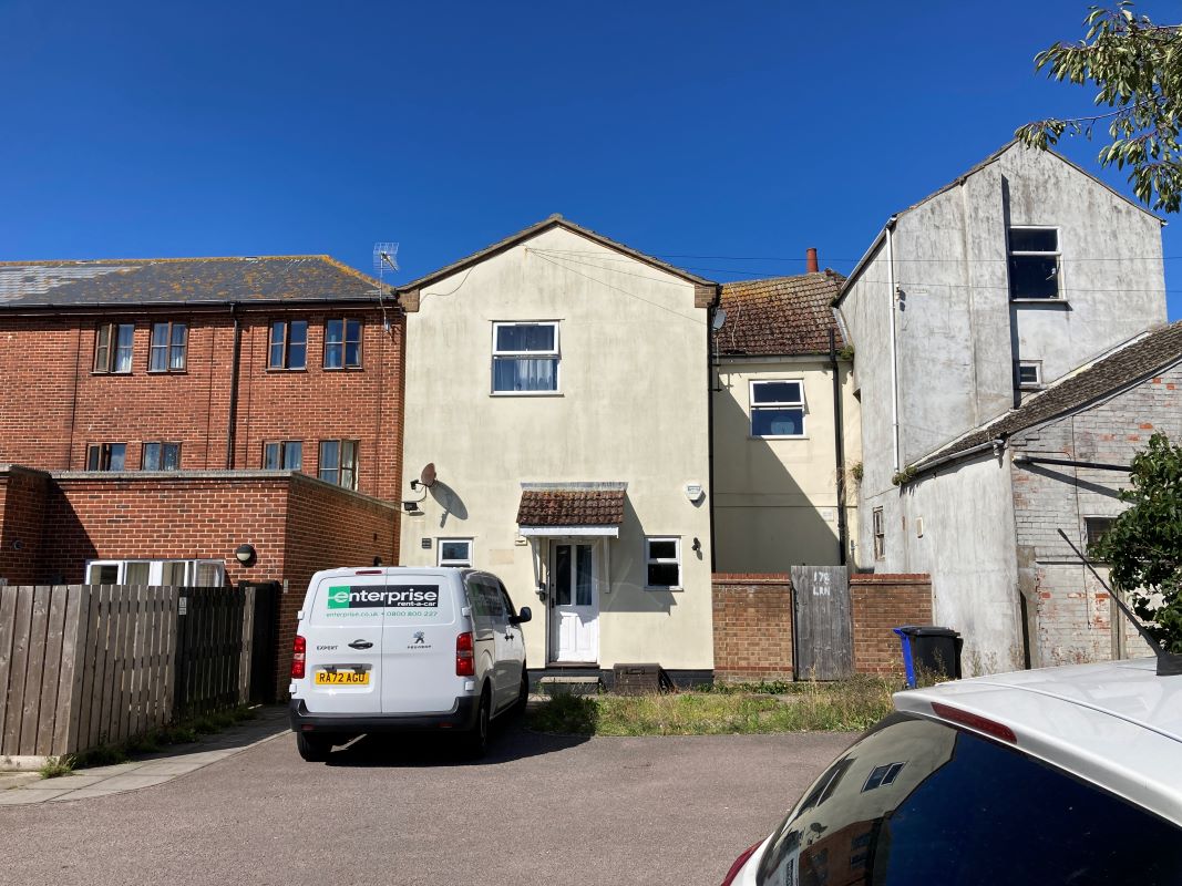 178 London Road North, Lowestoft, Suffolk, NR32 1HB