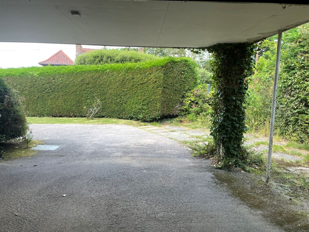 Highbank, 1 Skinners Lane, Wroxham, Norwich, Norfolk, NR12 8SJ