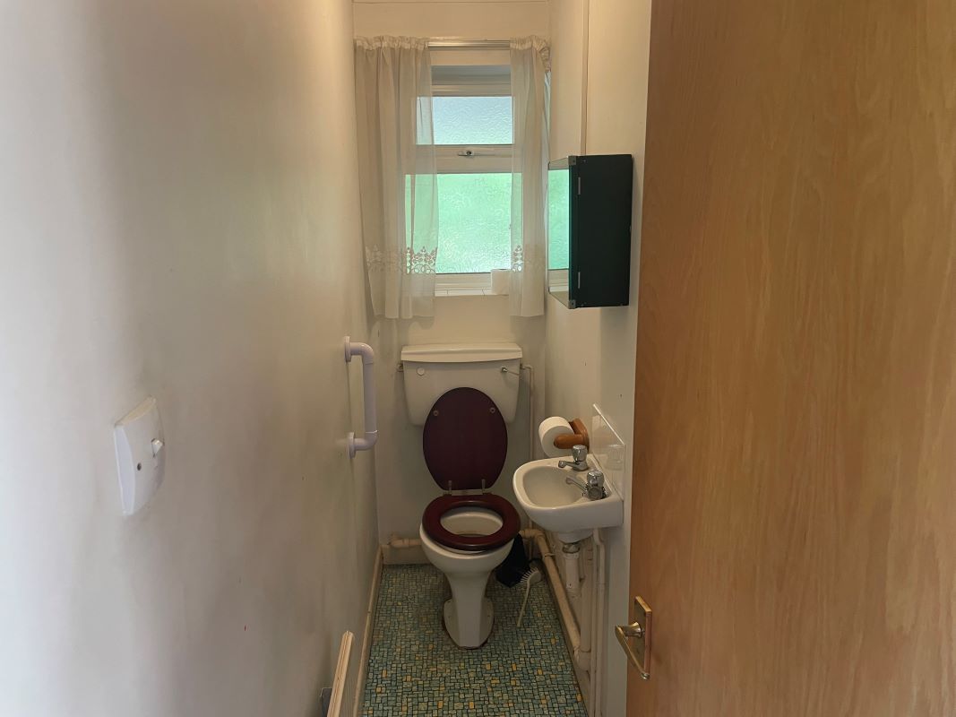 Highbank, 1 Skinners Lane, Wroxham, Norwich, Norfolk, NR12 8SJ