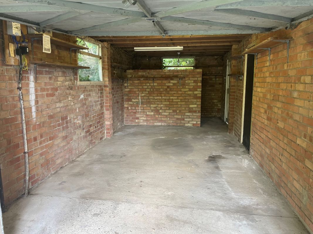 Highbank, 1 Skinners Lane, Wroxham, Norwich, Norfolk, NR12 8SJ