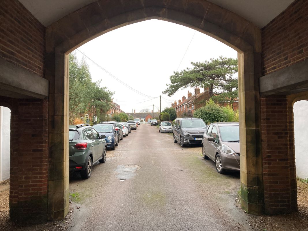 1 Pilgrims Way, Thorpeness, Leiston, Suffolk, IP16 4LZ