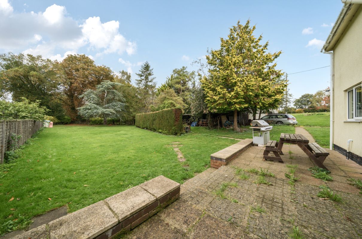 Dunbrewin, The Street, Flordon, Norwich, Norfolk, NR15 1RN