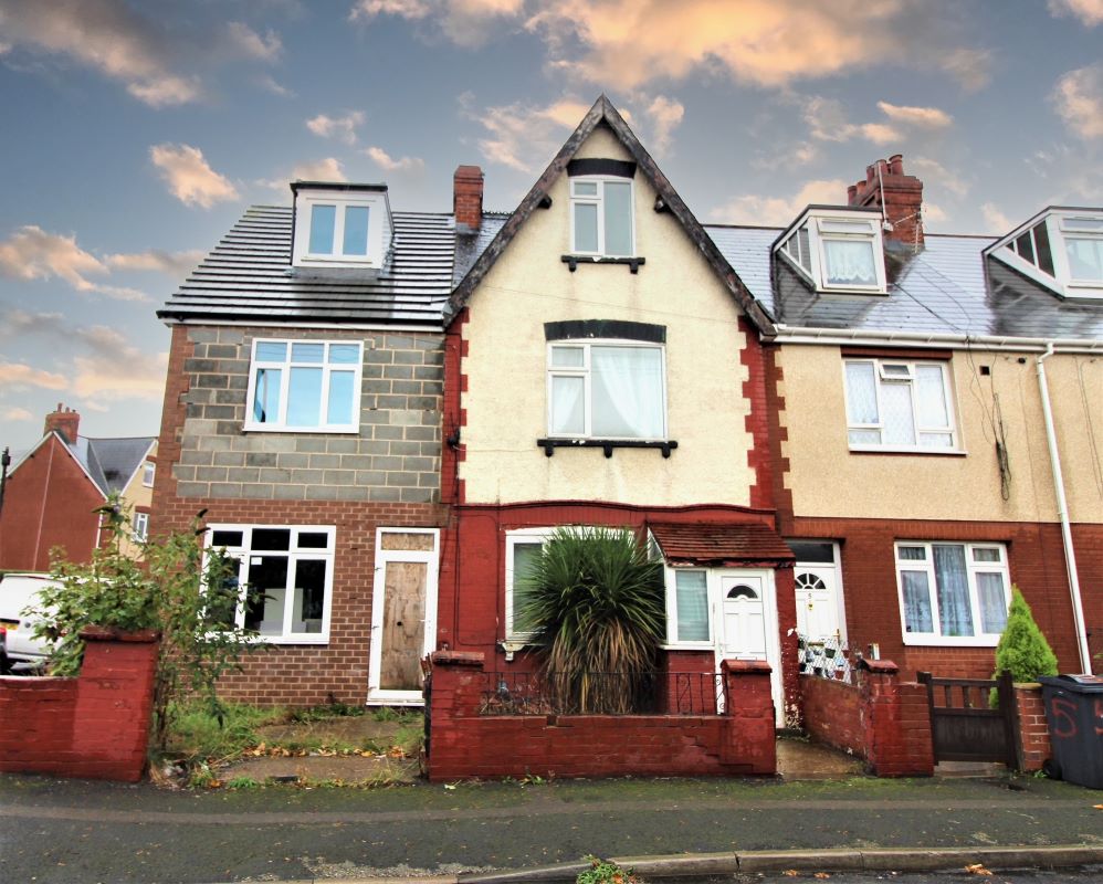 Property for Auction in South Yorkshire - 7 Wainwright Road, Doncaster, South Yorkshire, DN4 5BU